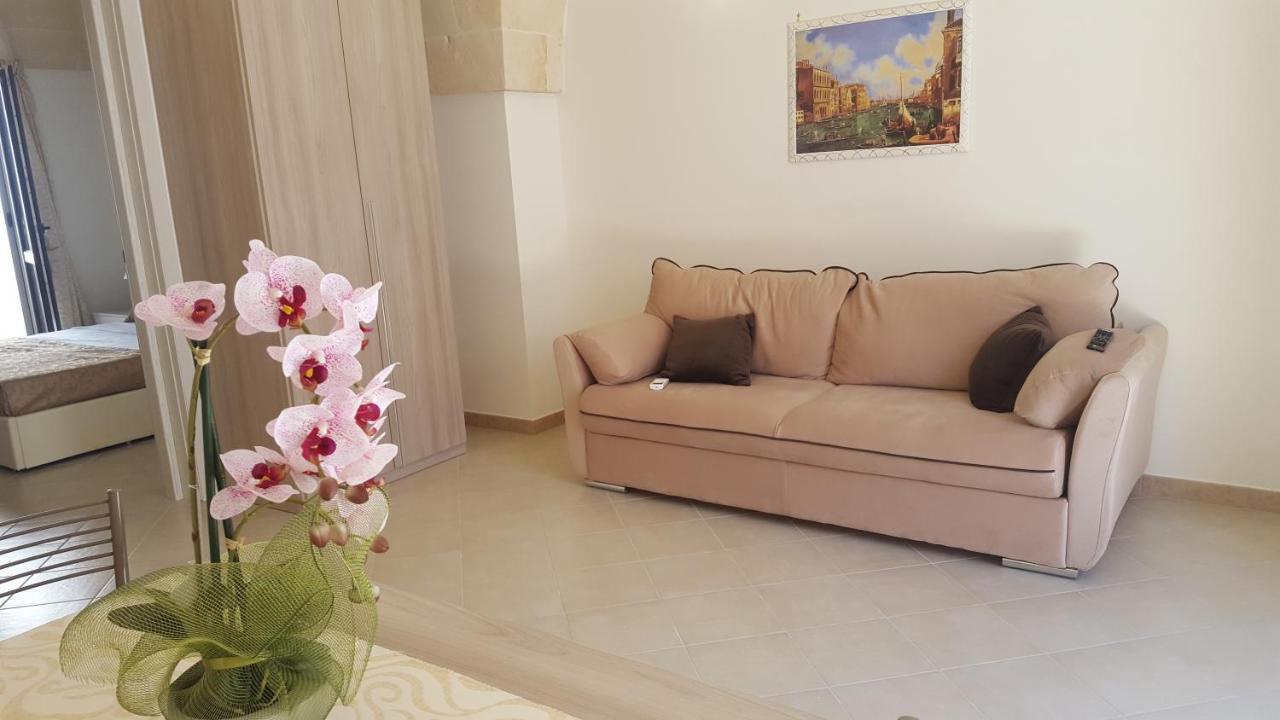 Alimar B&B Lizzano  Bagian luar foto