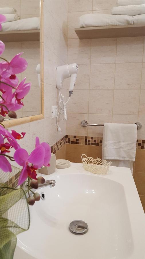 Alimar B&B Lizzano  Bagian luar foto